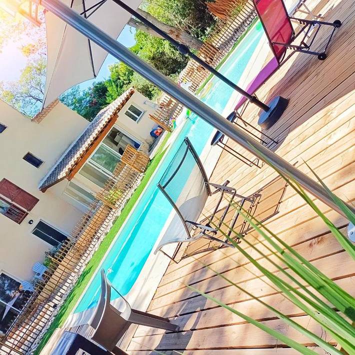 Gîte pour 6 personnes, avec Balcon et Jacuzzi ainsi que Terrasse et Jardin dans Montlegun