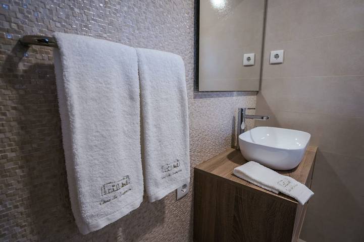 Appartement entier, 2 bedroom apartment * Spa * River view in Braga, District de Braga