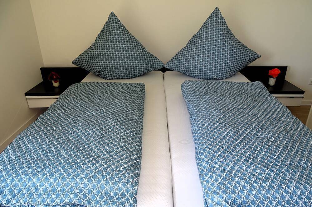 Ganze Wohnung, Sonniges Apartment mit großem Garten im Naherholungsgebiet in Postmünster, Ostbayern