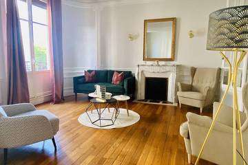 Gîte pour 2 personnes, avec balcon dans Casino Grand Cafe de Vichy