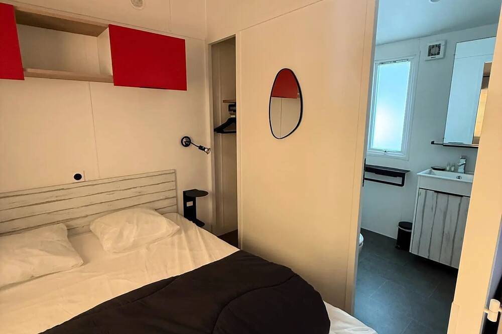 Mobil-home Luxe Spa climatisé - 3 chambres - 2 salles de bain - 2 Wc (année 2019) - S 6 personnes in Dolus-d'Oléron, Côte de Beauté