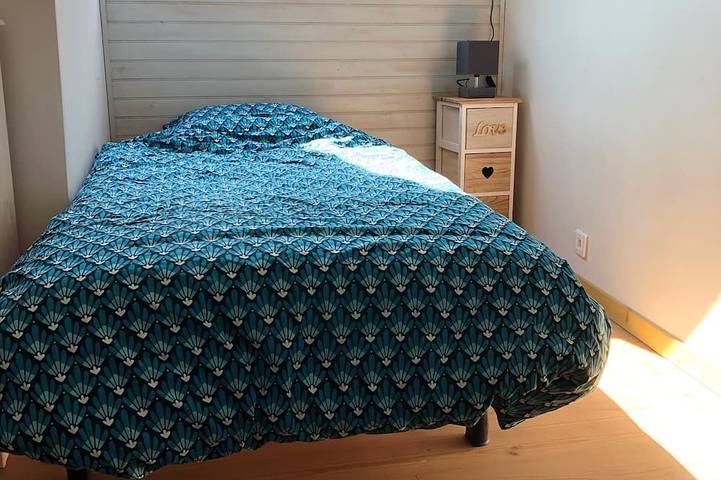 Gîte pour 4 personnes, avec terrasse et jardin dans Néville-sur-Mer - 4