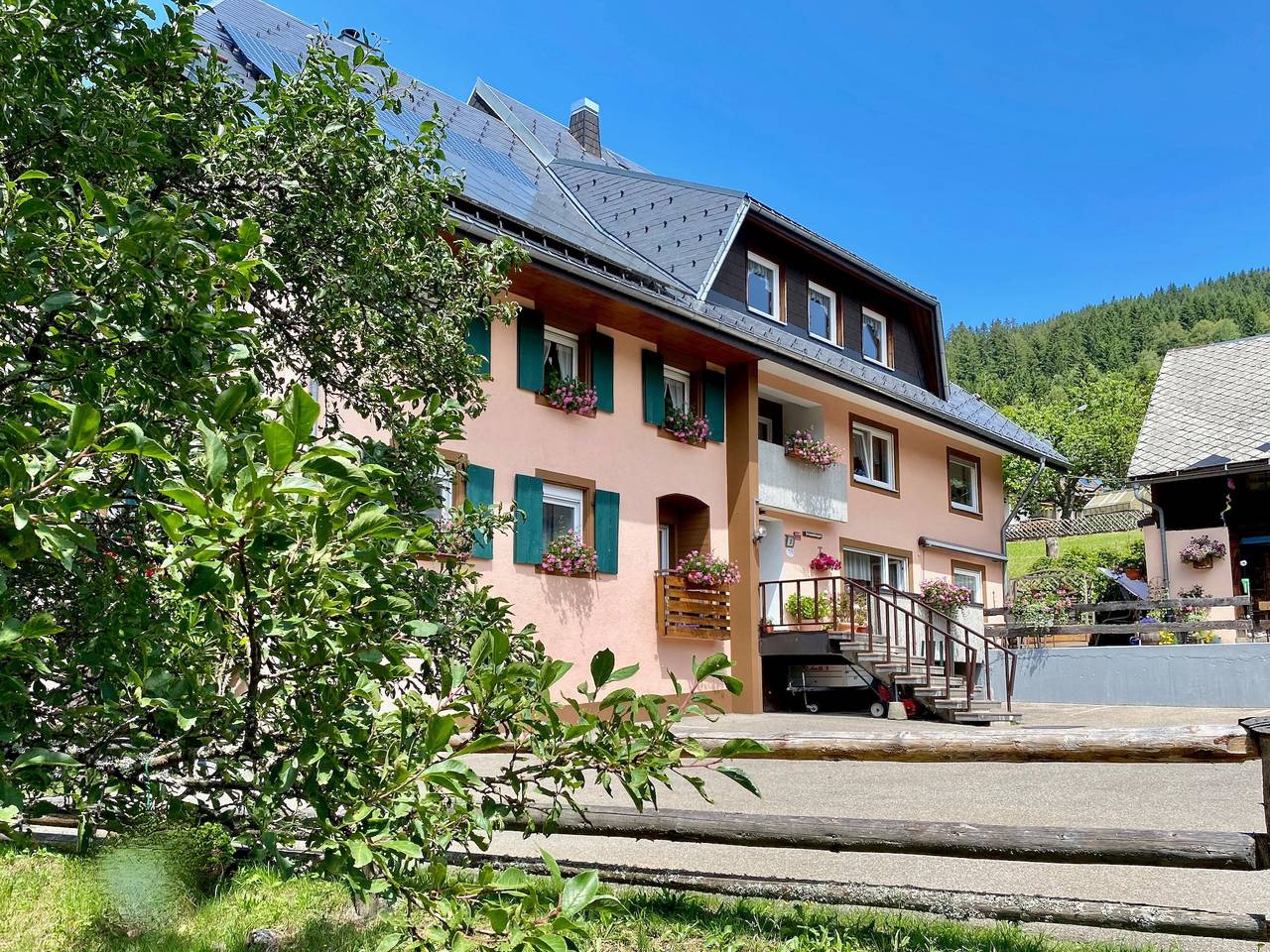Appartement entier, Appartement 'C', 45 m², avec jardin commun et Wi-Fi in St. Blasien, Forêt-Noire du Sud