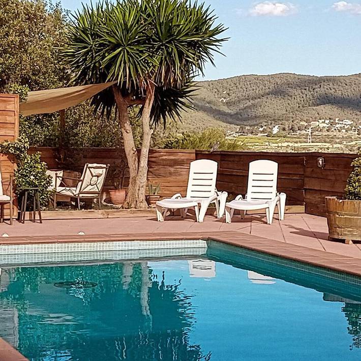 Chalet para 8 personas, con piscina y vistas además de sauna y jardín, Se admiten mascotas en Alt Penedès - 2