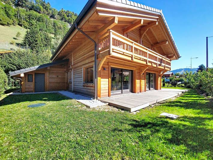 Chalet pour 8 personnes, avec Balcon ainsi que Terrasse et Jardin à Praz-sur-Arly