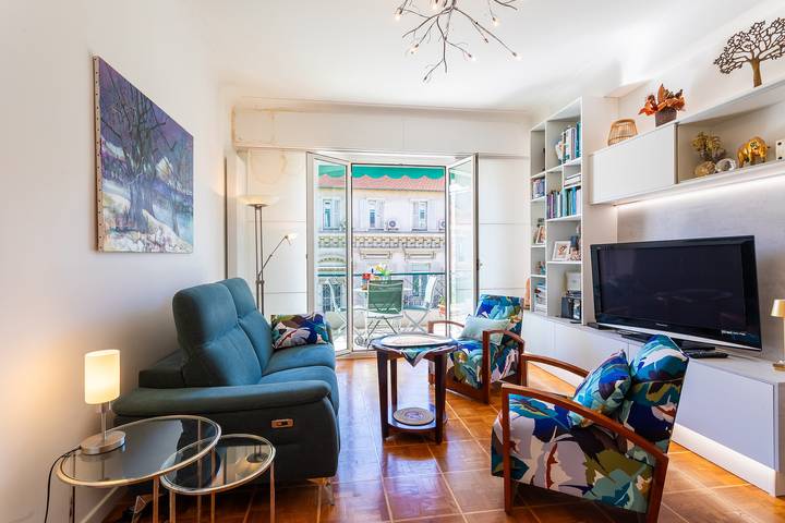 Gîte pour 4 personnes, avec terrasse dans Place Massena - 3