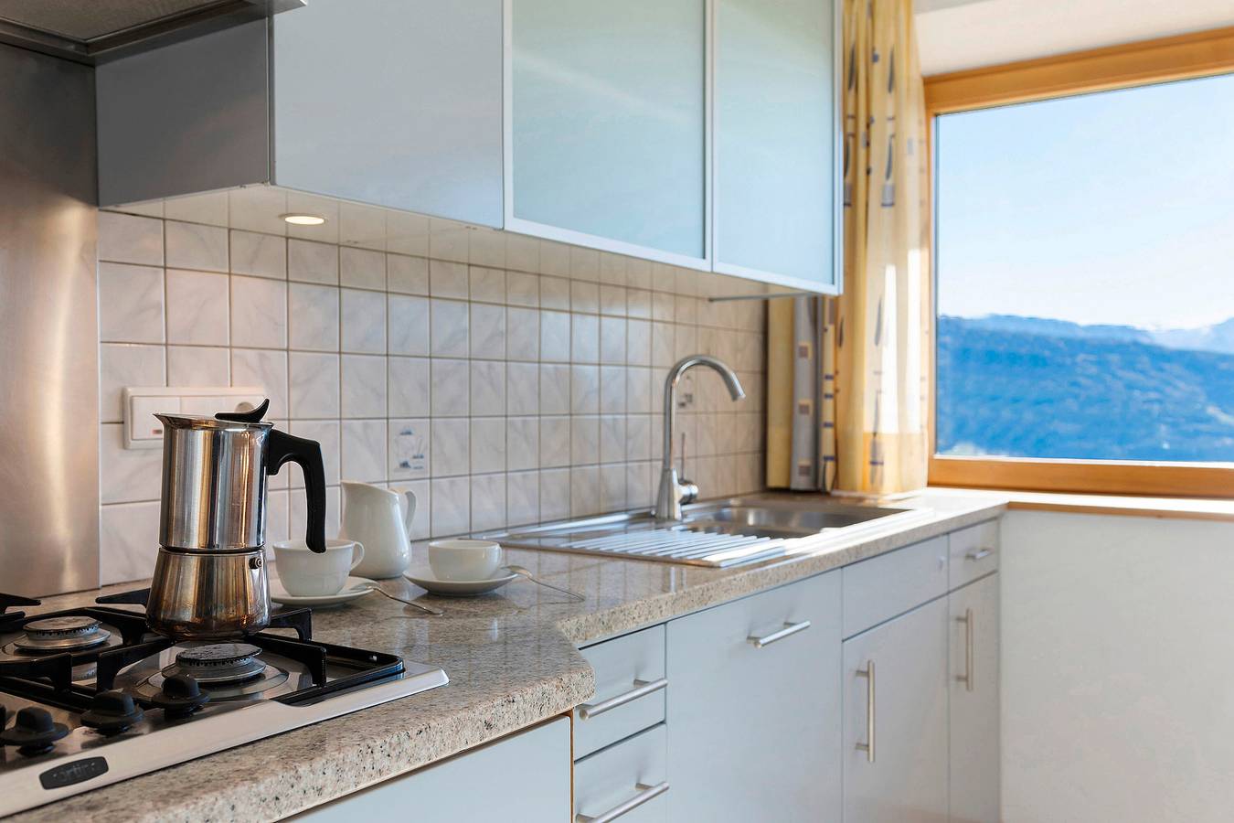 Ganze Wohnung, Apartment „Zolerhof Anemone“ mit Bergblick, gemeinsamer Terrasse und Wlan in Schnauders, Feldthurns