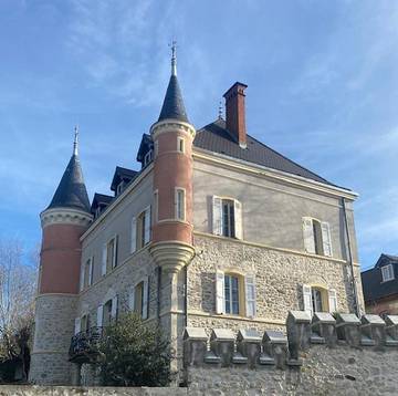 Gîte pour 3 personnes, avec jardin ainsi que terrasse et vue à Saint-Genix-sur-Guiers