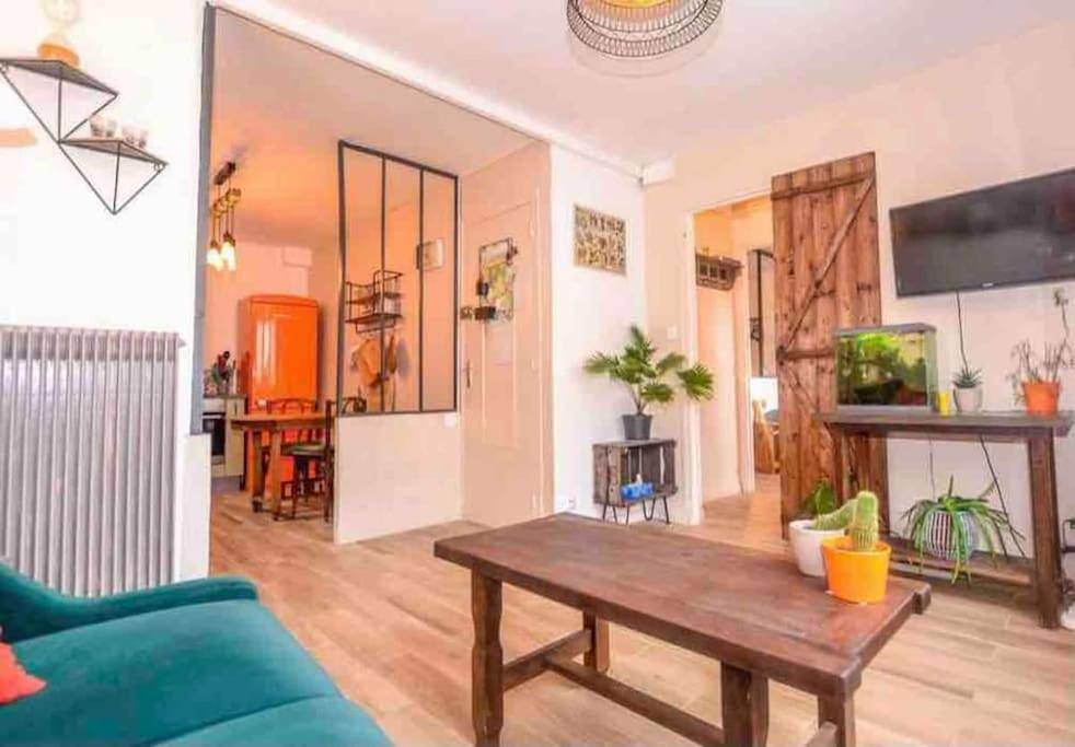 Appartement entier, One-Bedroom Apartment in Saint-Valery-sur-Somme, Région d'Abbeville