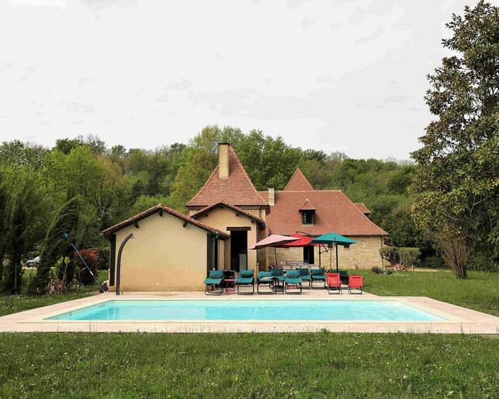 Villa pour 10 personnes, avec jardin ainsi que piscine et terrasse en Dordogne - 4