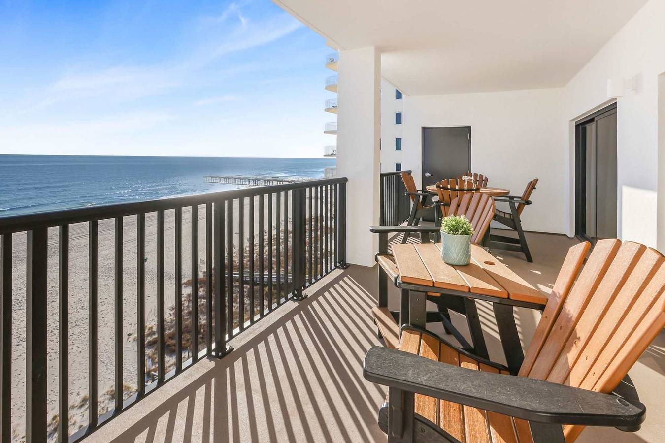Ganze Wohnung, Palms 915- Premier beachfront condo 3 bedrooms sleeps 8 9th floor in Orange Beach, Baldwin County