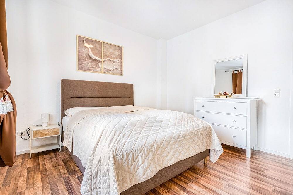 Entire apartment, Apartment 'Am Hagener Hbf – 4th Floor' with Wi-Fi in Hagen, Ruhr district