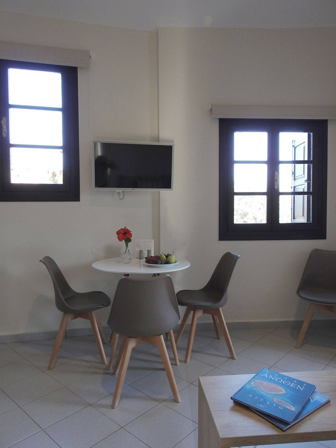 Endearing Crete Villa | Deluxe Villa with Sea View | 1 Bedroom | Air Conditioning & Sea Views | Stalis in Stalida, Iraklio-Heraklio region