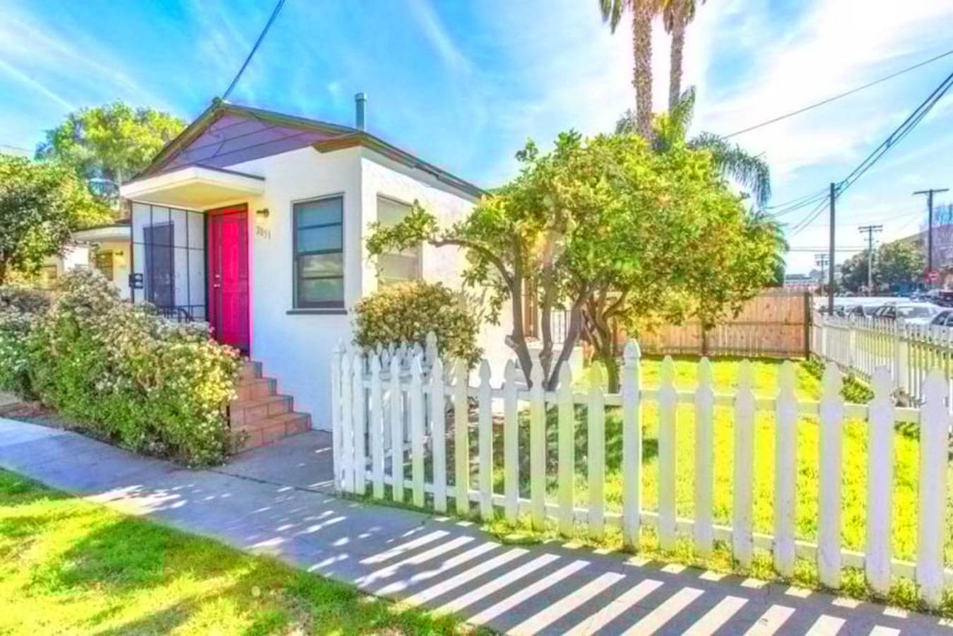 Sweet n Cozy Cottage near Little Italy Gaslamp in San Diego, San Diego County