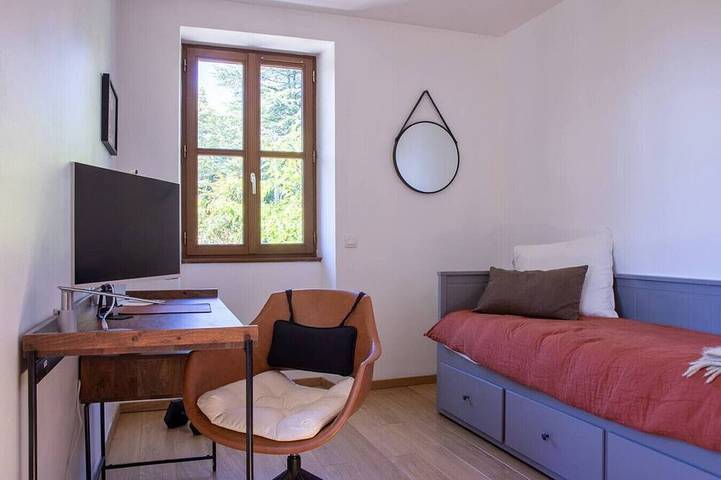 Villa 180 m² 4 chambres, piscine et stationnement in Tresserve, Chambéry und Umgebung