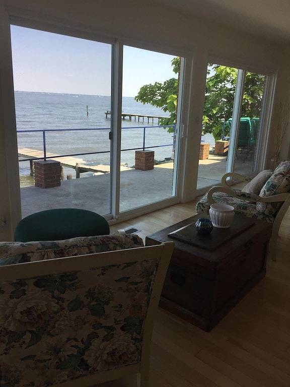 Vacation rental for 6 people, with balcony and yard in Anne Arundel County