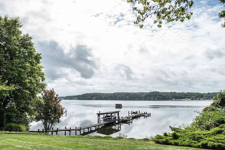 Vacation rental for 8 people, with yard in Northern Virginia