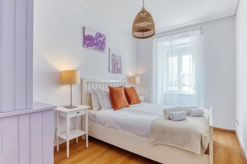 Ganze Wohnung, Vita Portucale | Visconde 3Br with Private Terrace in Almada, Halbinsel von Setúbal