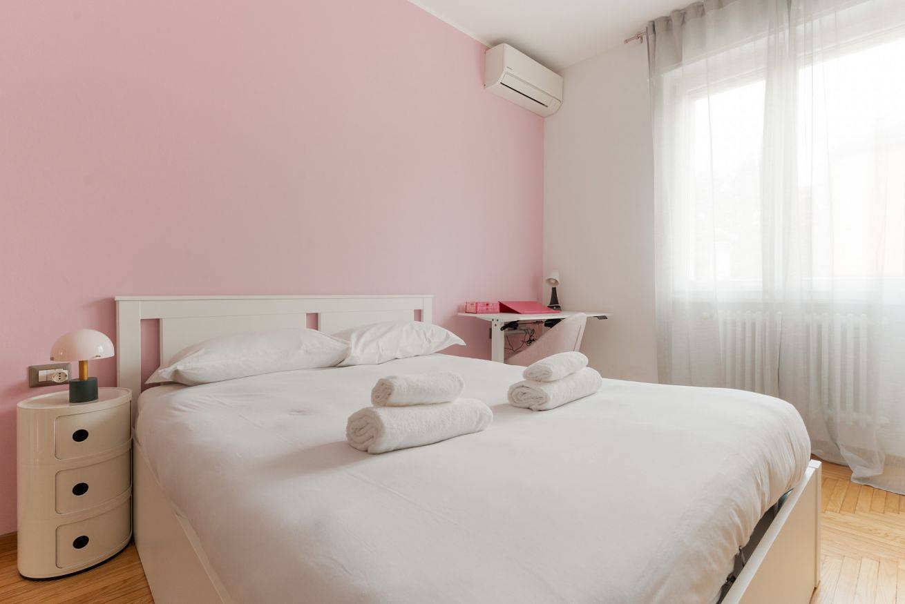 Appartamento intero, Guesthost - Gorla M1 Underground Bright Apt x 4 in Milano, Provincia di Milano