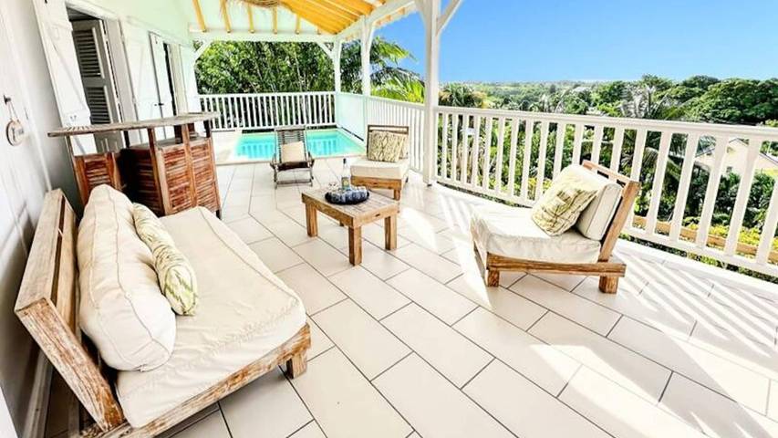 Appartement de vacances pour 11 personnes, avec jardin et piscine