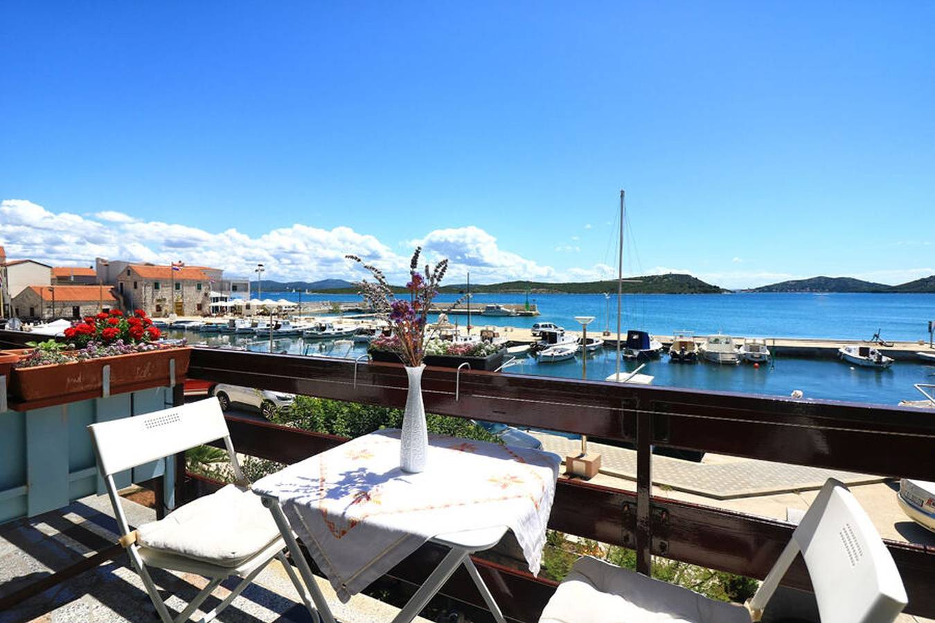 Ganze Wohnung, Apartment Mili in Betina, Tisno