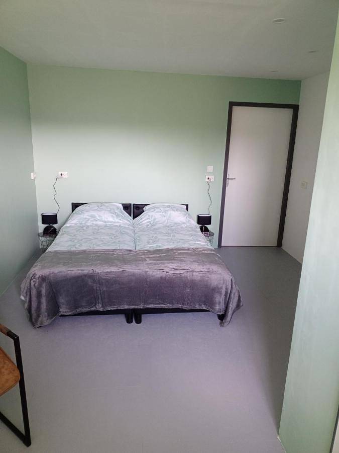 Chambre d’hôte pour 2 personnes, avec piscine ainsi que vue et jardin dans les Vosges - 3