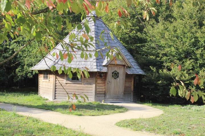 Hôtel pour 4 personnes, avec Terrasse ainsi que Jardin et Vue à Treize-Vents