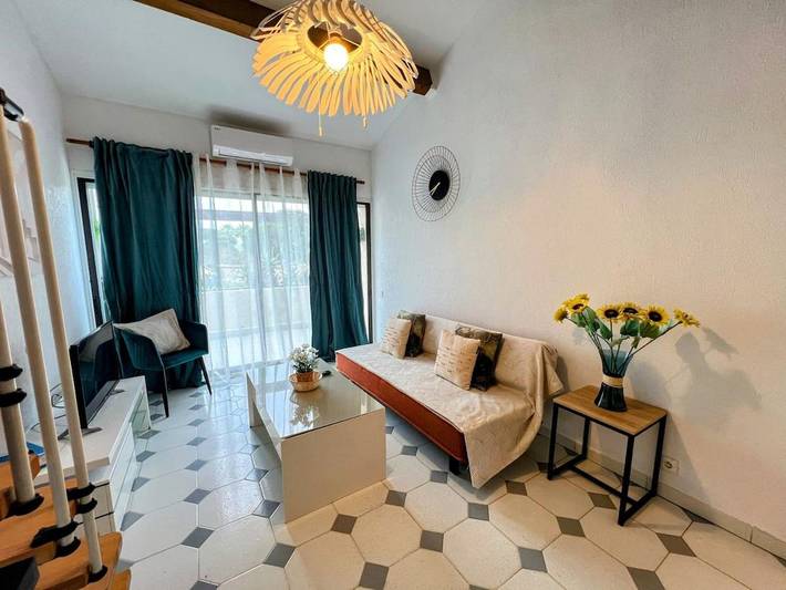 Gîte pour 5 personnes, avec vue et balcon dans Gare D Antibes - 4