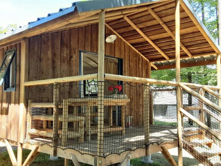 Location de vacances pour 2 personnes, avec vue, animaux acceptés à Bassignac-le-Haut