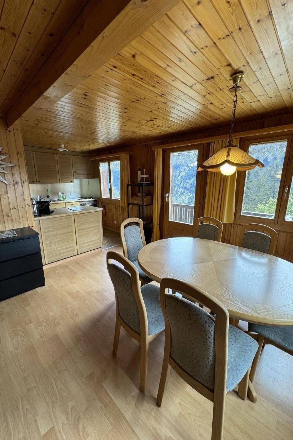 Entire apartment, Chalet Siesta Og in Bellwald, Goms
