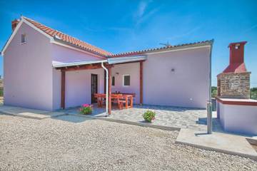 Ferienhaus für 6 Personen, mit Garten und Terrasse, mit Haustier in Kroatien