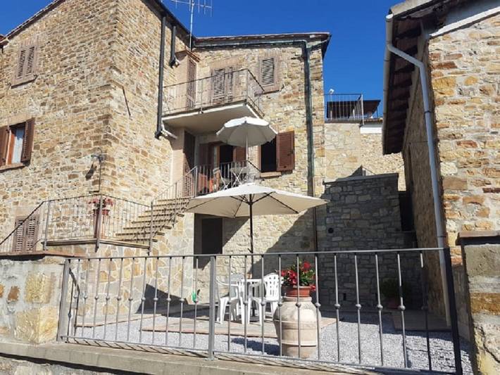 Appartamento per 2 persone, con Balcone/Terrazza e Giardino nonché Panorama a Monteverdi Marittimo