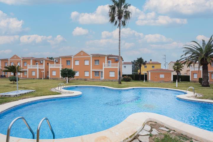 Ganze Wohnung, Apartment 'Met Oliva' in Oliva nahe Strand und Reitzentrum in Oliva, Costa Blanca