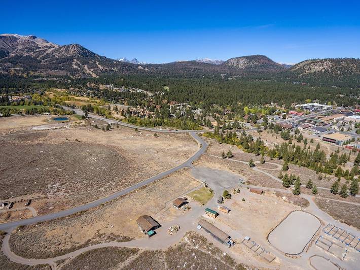 Chalet for 4 people, with yard and terrace, with pets in Mammoth Lakes