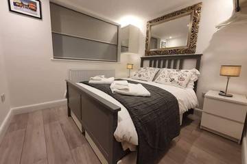 Apartment for 6 People in Luton, Chiltern Hills, Photo 1