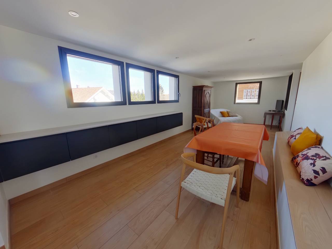 Appartement entier, Appartement lumineux avec terrasse - 2 pers. in Les Rousses, Parc naturel régional du Haut-Jura