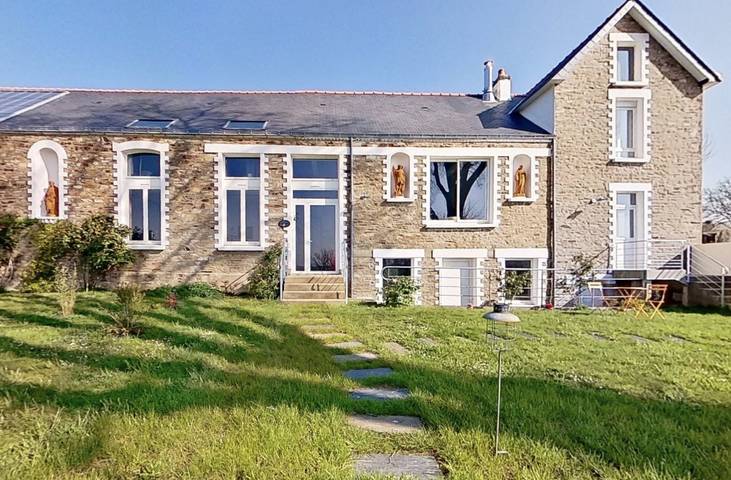 Gîte pour 5 personnes, avec balcon et jardin