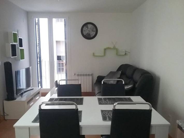 Apartamento para 4 personas, con balcón en Pamplona