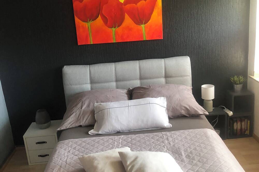 Ganze Wohnung, Modernisierte Wohnung, Zentral und Ruhig in Langenfeld (Rheinland), Düsseldorf und Umgebung