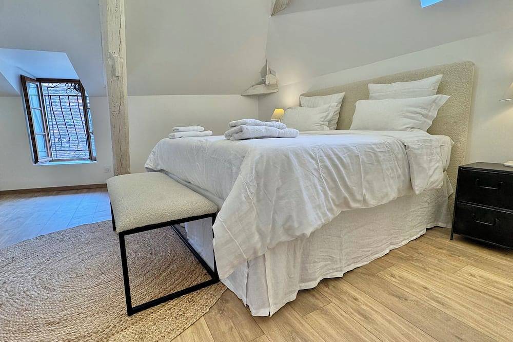 La Dolce Vita city center in Beaune, Région de Beaune