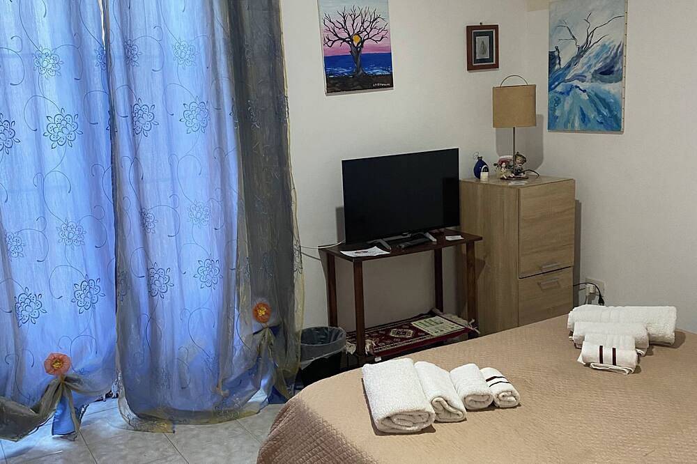 Apartamento entero, Family apartment with kitchen in Caltagirone, Provincia de Catania