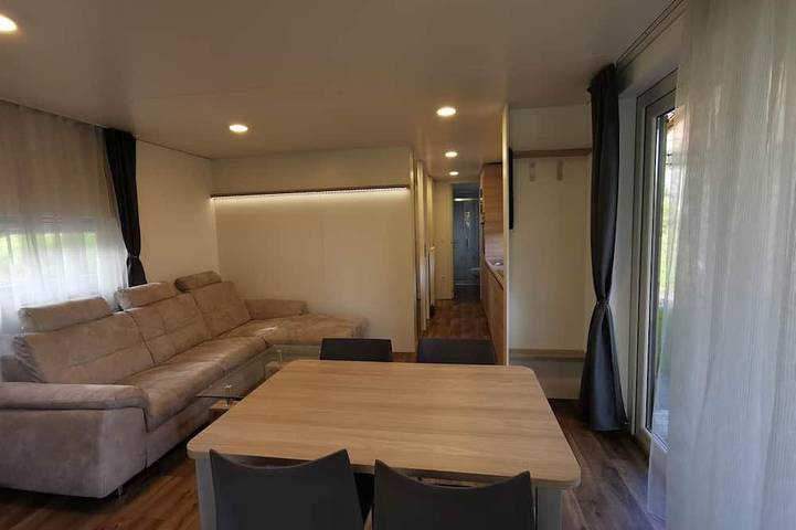 Ferienpark für 4 Personen, mit Balkon und Sauna in Kärnten