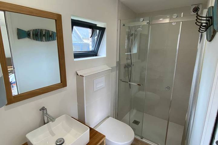 Appartement entier, Beach Loft, new comfortable 20m2 studio, 50 m from the beach, Le Poudu, South Brittany in Le Pouldu, Clohars-Carnoët