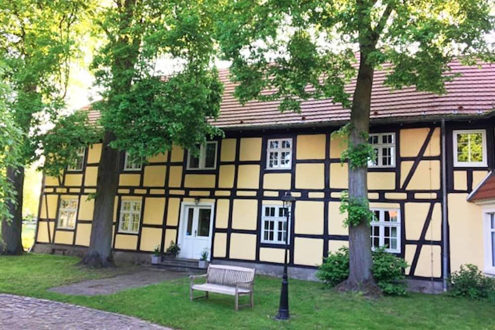 Ganze Wohnung, Ferienwohnung für Zwei auf dem Rittergut Bömitz in Rubkow, Vorpommern Greifswald