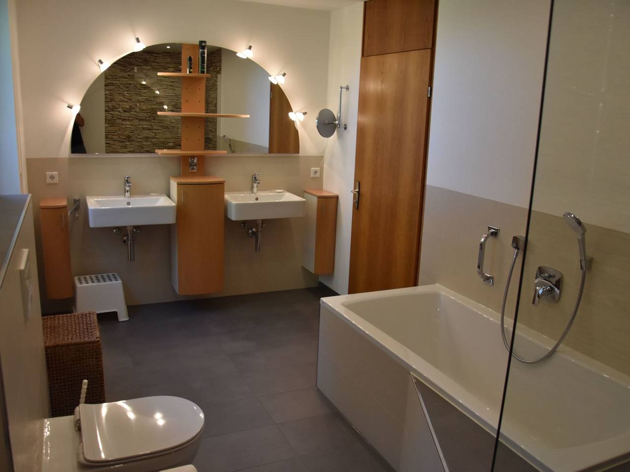 Auszeitoase Freystadt - Park, Billard, Sauna, Kamin, E-Bikes, - ideal für große in Freystadt, Ostbayern
