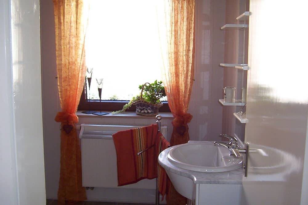 Entire apartment, Koselig og komfortabelt innredet leilighet i en solrik, rolig beliggenhet in Dollnstein, Altmühltal
