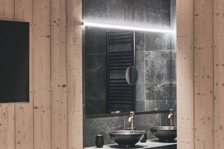 Luxurious Chalet in the Racines forest with private jacuzzi in Stubaier Alpen, Ratschings