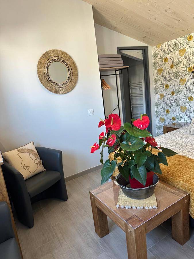 Gîte pour 2 personnes, avec jardin et terrasse à Loix - 2