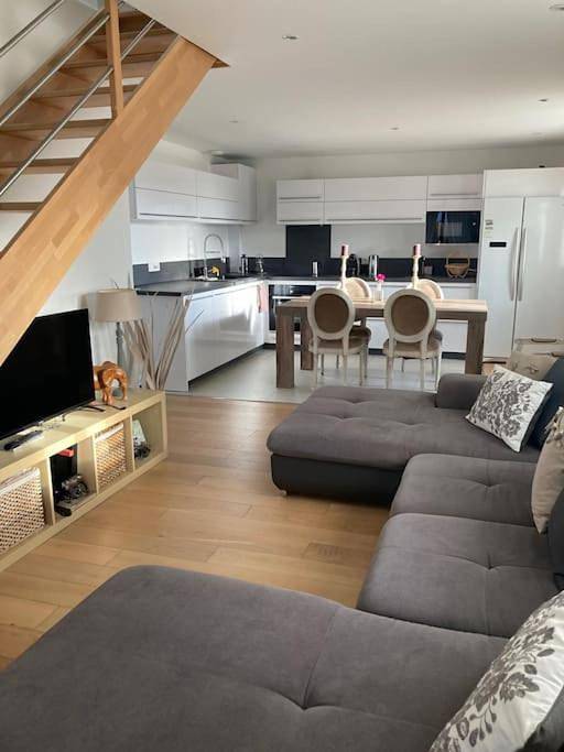 Appartement entier, Joli duplex proche du lac Léman in Messery, Région de Thonon-les-Bains