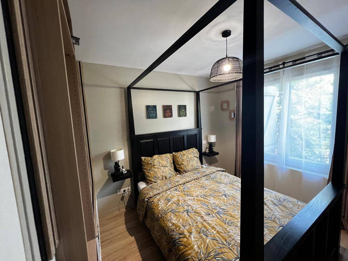 Appartement entier, Two-Bedroom Apartment in Apt, Parc naturel régional du Luberon